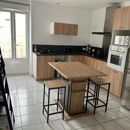 Maison De Ville 2 Chambres Dange-Saint-Romain Esterno foto